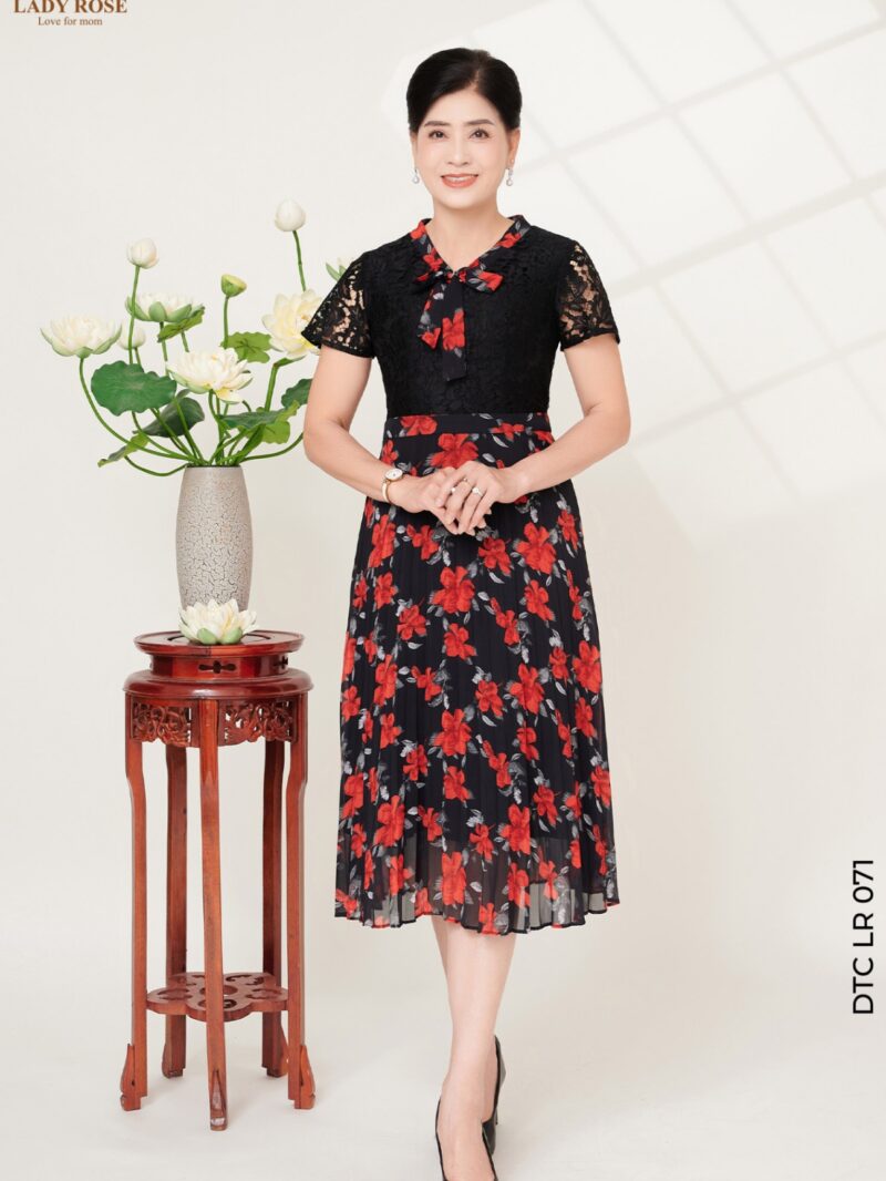 Đầm tay ngắn dáng xòe chất liệu chiffon phối ren 24S17ĐTCLR071-1