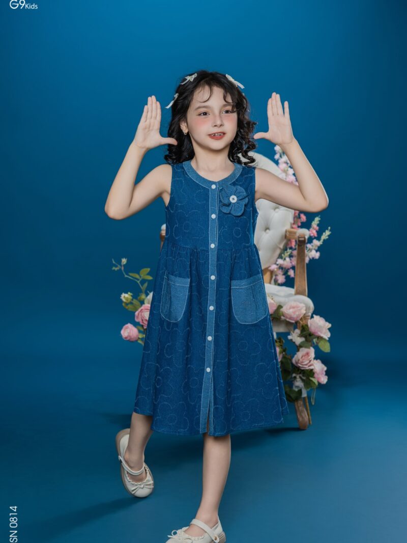 Váy sát nách đính hoa 3D chất liệu jeans 25S17BĐSN0814-1